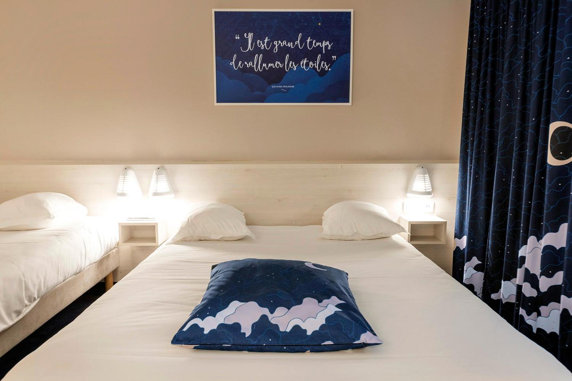 Ace Hotel Paris Sud Villabe Bagian luar foto