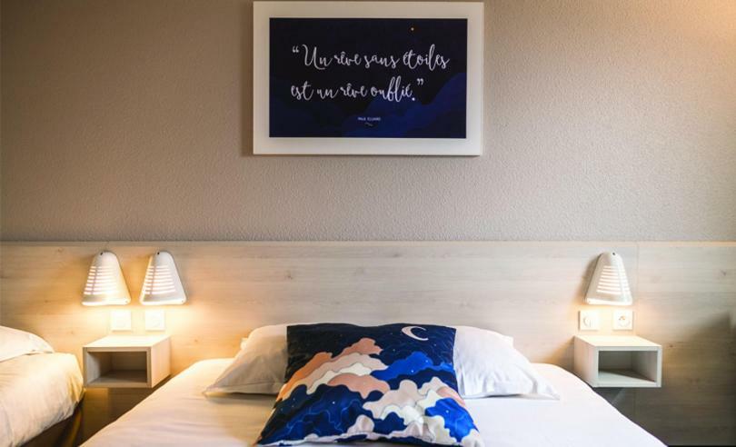 Ace Hotel Paris Sud Villabe Bagian luar foto