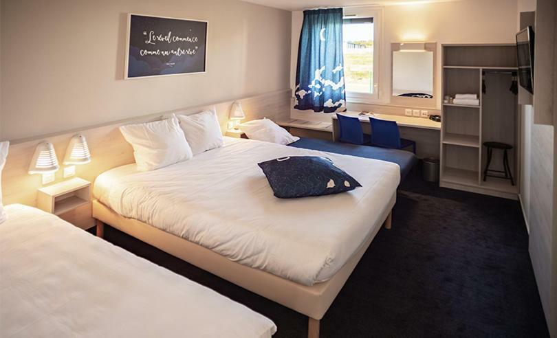 Ace Hotel Paris Sud Villabe Bagian luar foto